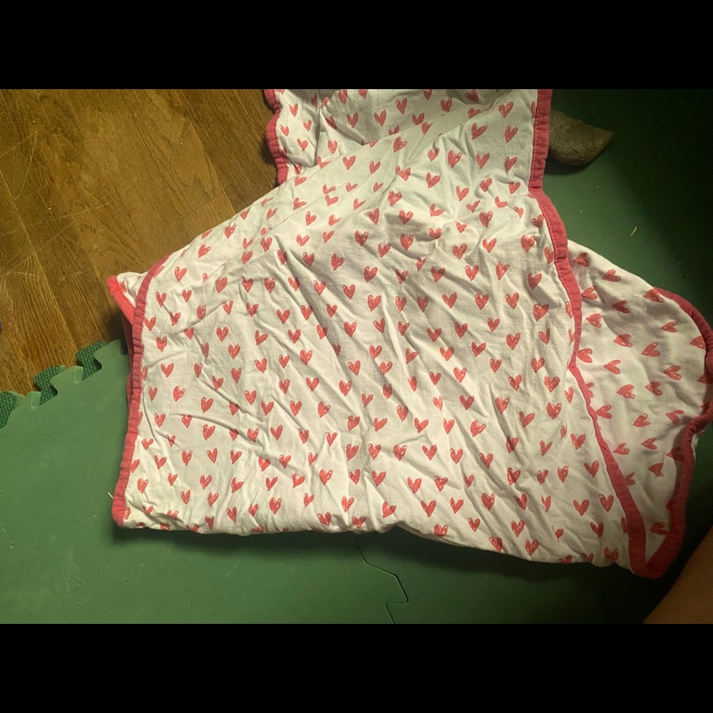 Swaddling blankets